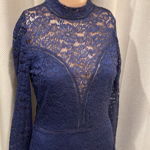 PTP 18 inches length 35 inches navy guess dress - Picture 1 of 13